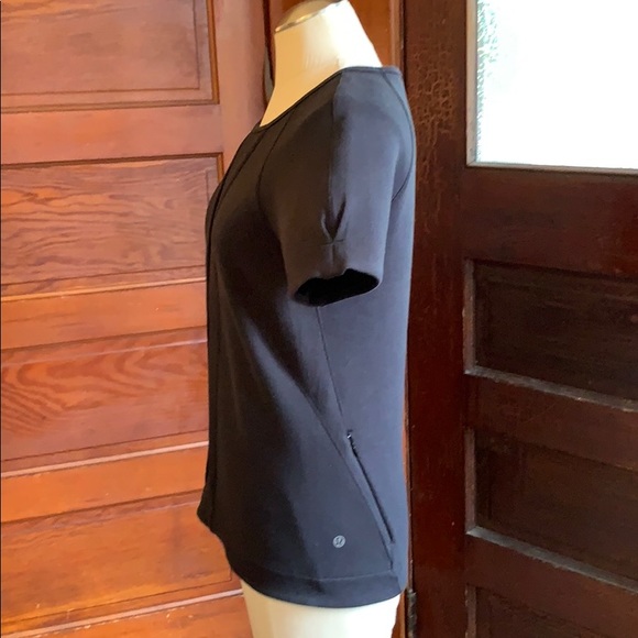 Lululemon & Go Keepsake Tee Structured Pleated 6 - Picture 3 of 8